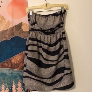 Audrey 3+1 Strapless Navy and white patterned dress size small